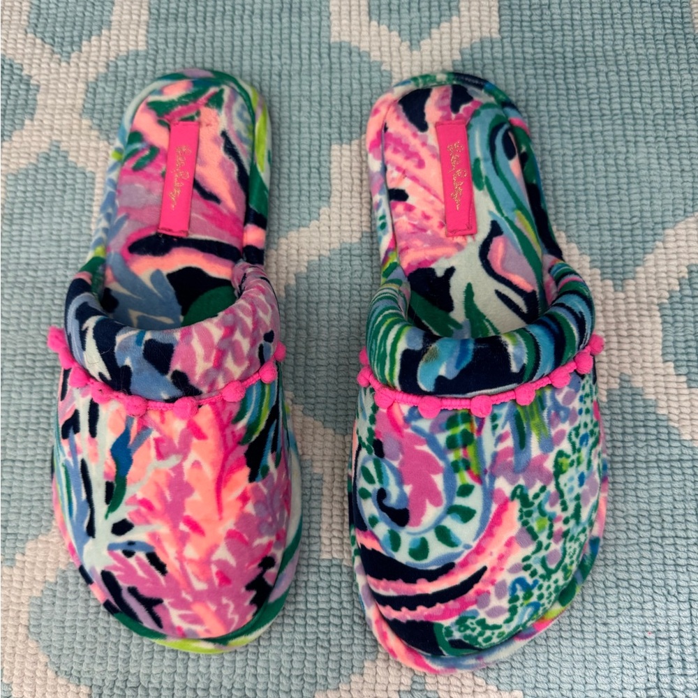 EUC Lilly Pulitzer Slippers- Bringing Mermaid Back